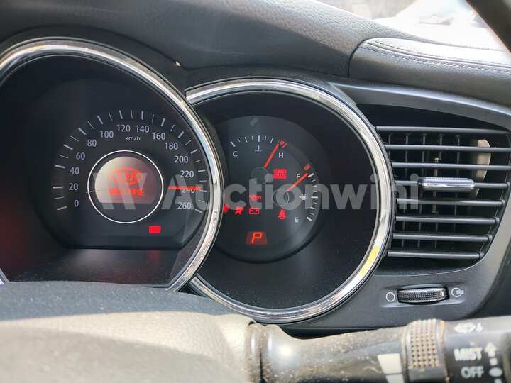 Kia K5 2011 — 38