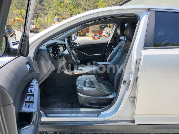 Kia K5 2011 — 48