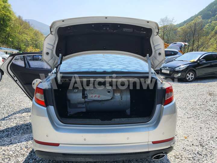 Kia K5 2011 — 54