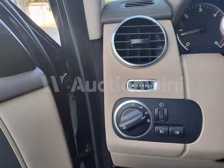 Land Rover Discovery 2016 — 36