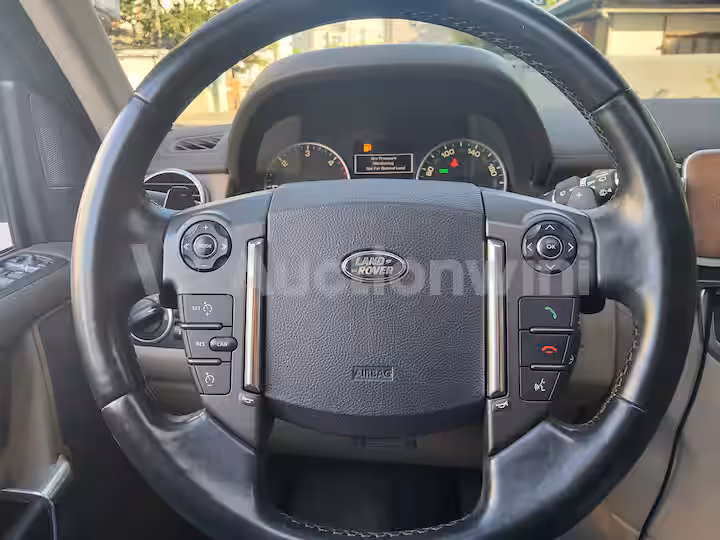 Land Rover Discovery 2016 — 39