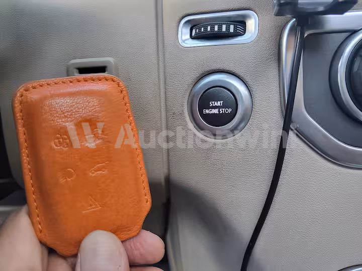 Land Rover Discovery 2016 — 40