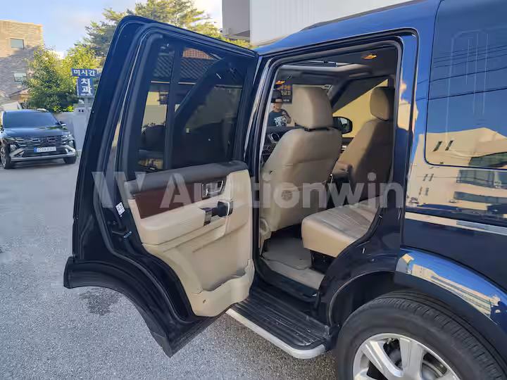 Land Rover Discovery 2016 — 53