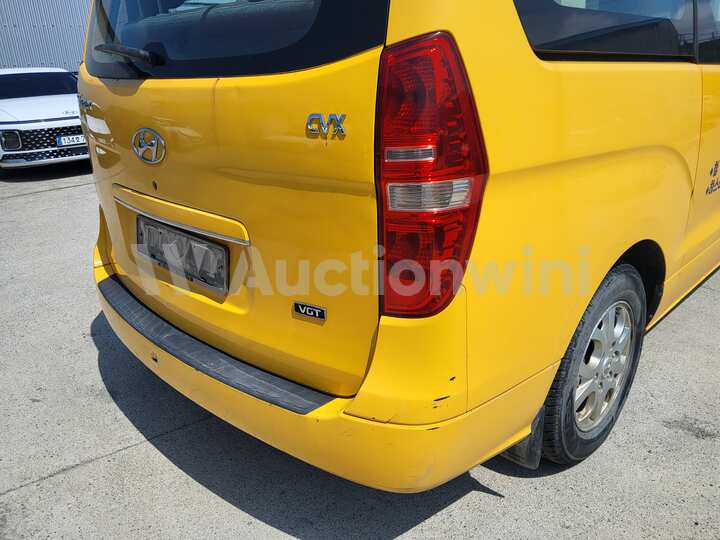 Hyundai Starex 2011 — 16