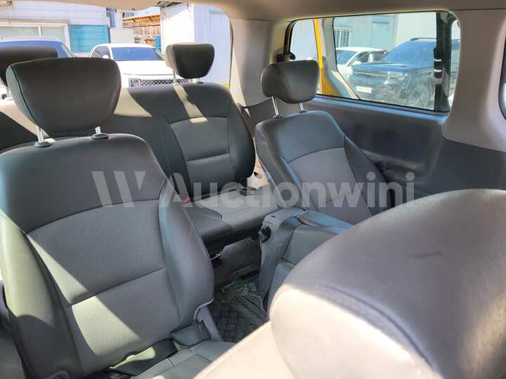 Hyundai Starex 2011 — 54