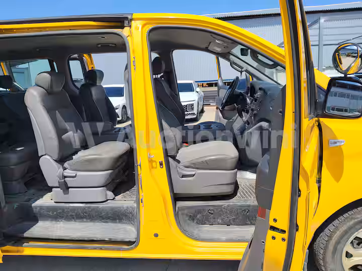 Hyundai Starex 2011 — 56