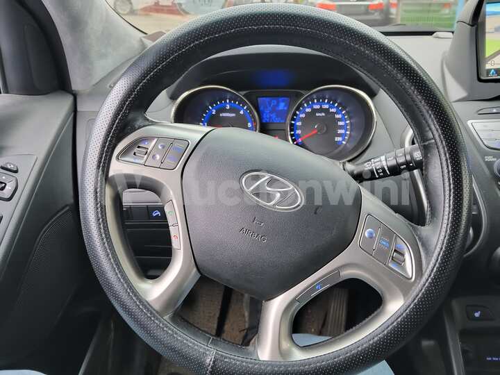 Hyundai Tucson 2012 — 38