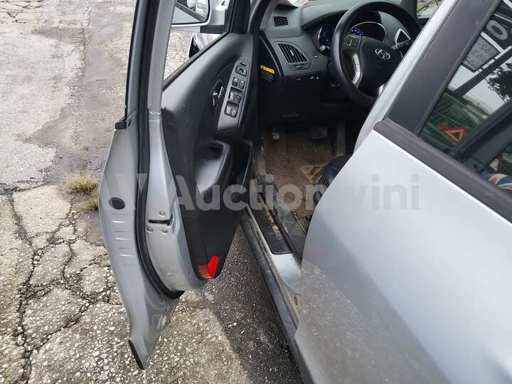 Hyundai Tucson 2012 — 46