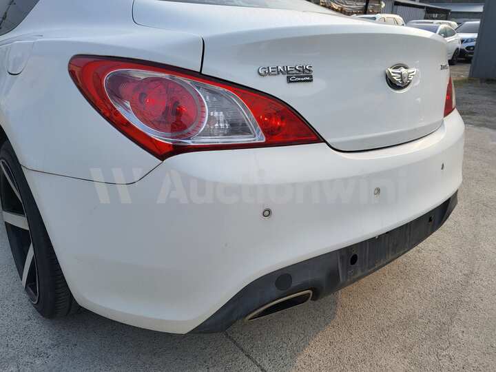 Genesis Coupe 2010 — 16