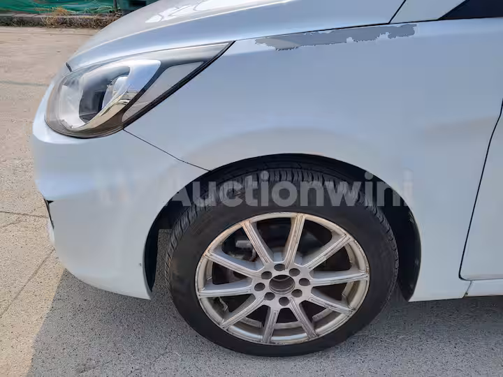 Hyundai Accent 2014 — 13