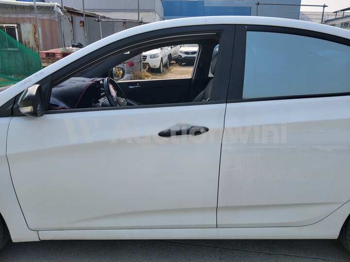 Hyundai Accent 2014 — 14