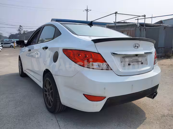 Hyundai Accent 2014 — 4