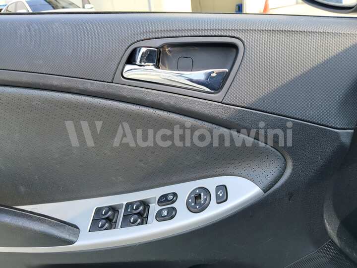 Hyundai Accent 2014 — 34