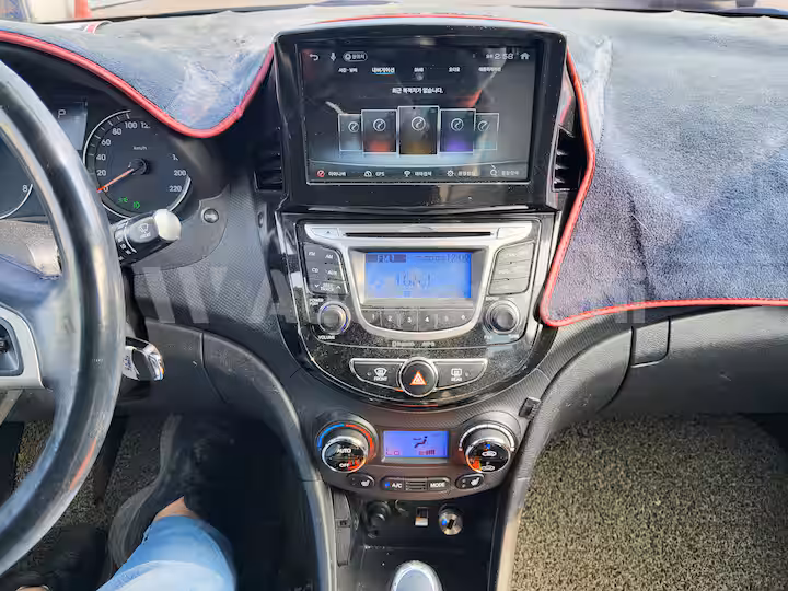 Hyundai Accent 2014 — 40