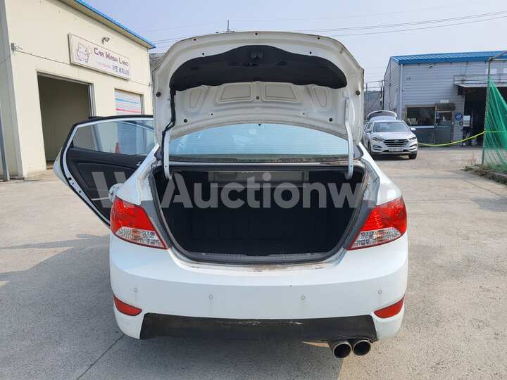 Hyundai Accent 2014 — 51