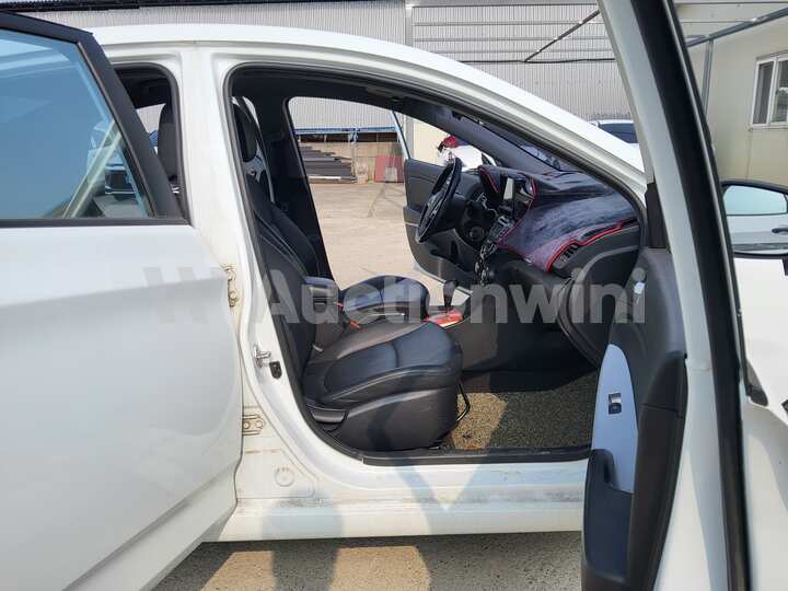 Hyundai Accent 2014 — 58