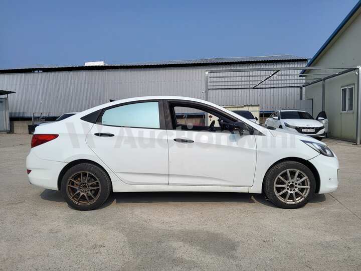 Hyundai Accent 2014 — 7