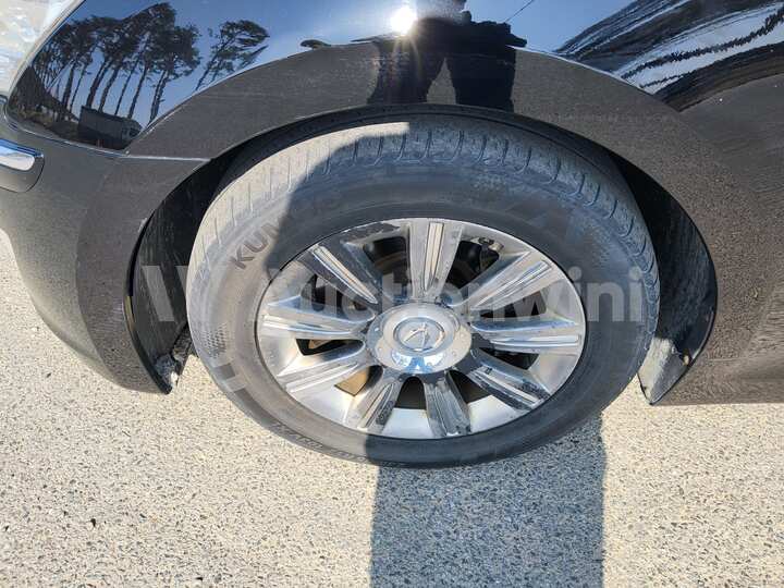 Hyundai Equus 2010 — 13