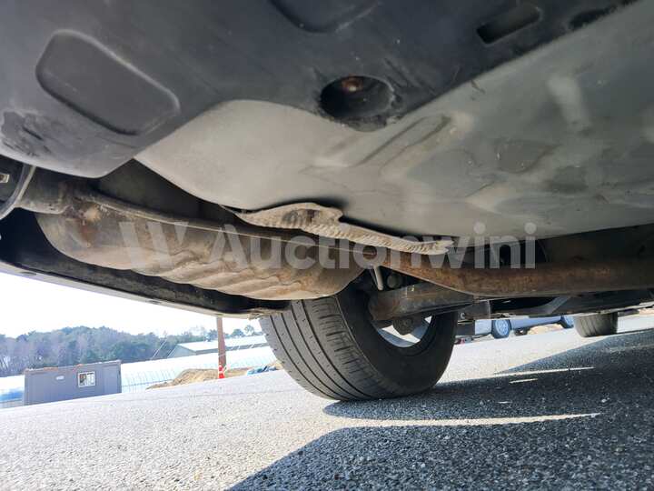 Hyundai Equus 2010 — 25