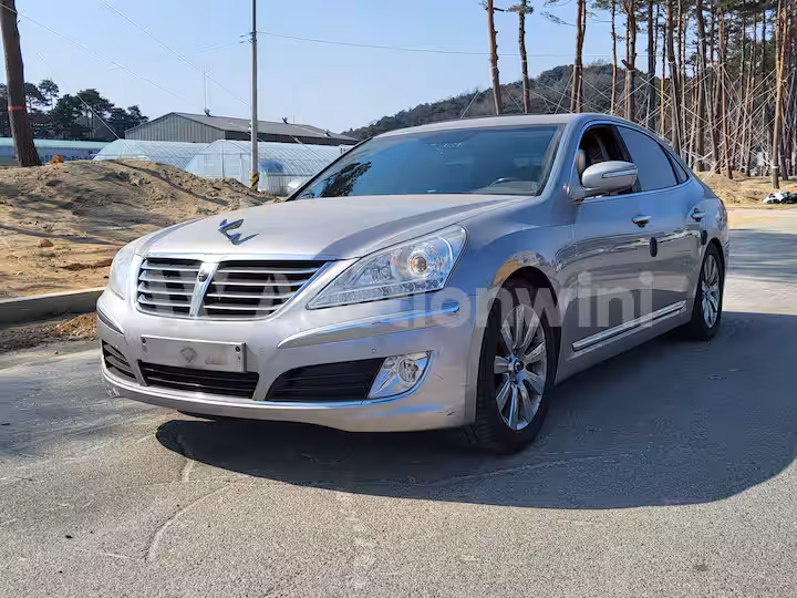 Hyundai Equus 2010 — 2