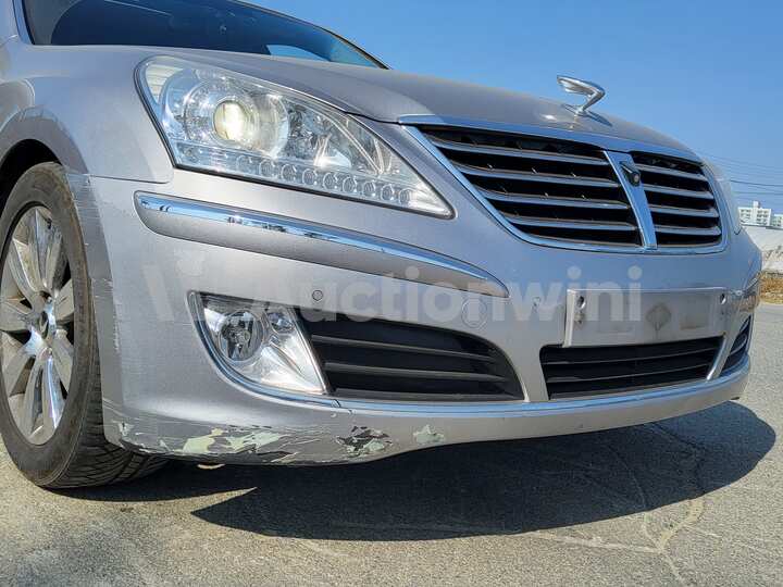 Hyundai Equus 2010 — 11