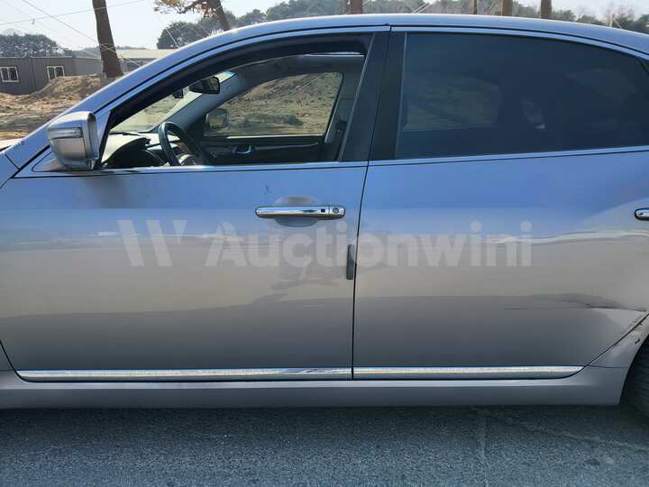 Hyundai Equus 2010 — 14