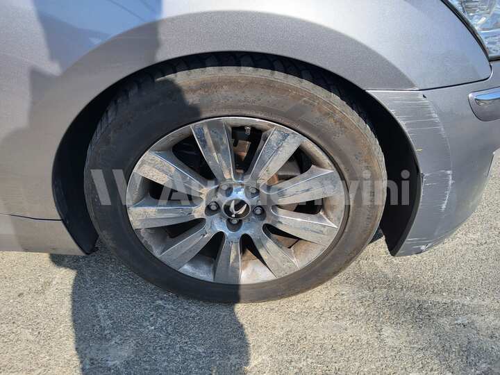 Hyundai Equus 2010 — 20