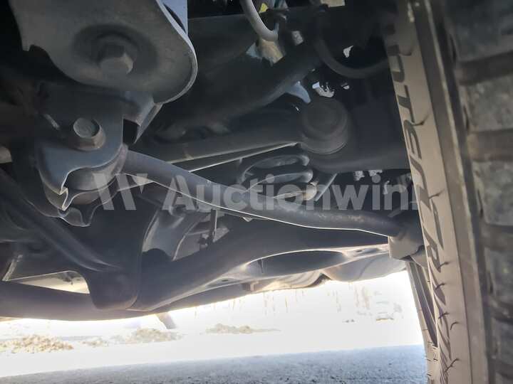 Hyundai Equus 2010 — 26