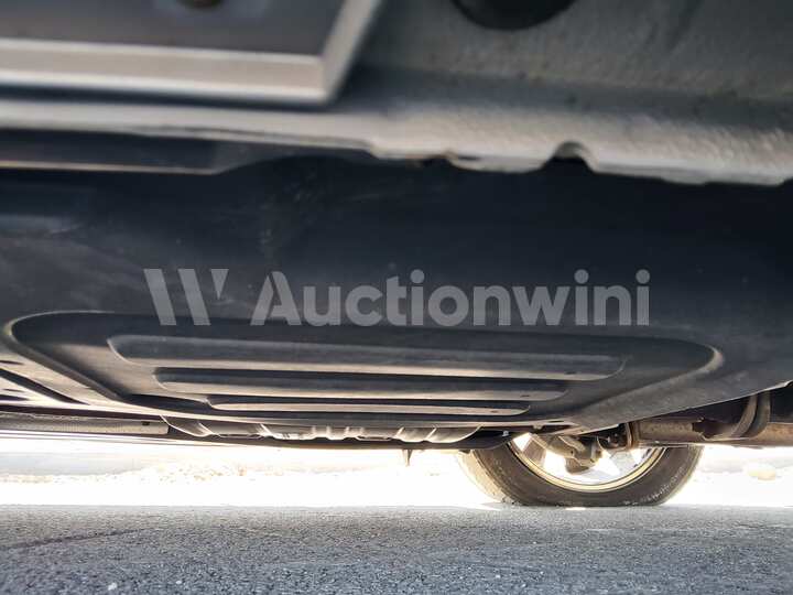 Hyundai Equus 2010 — 27
