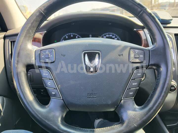 Hyundai Equus 2010 — 36