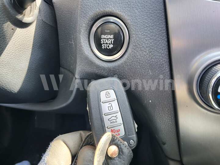 Hyundai Equus 2010 — 37