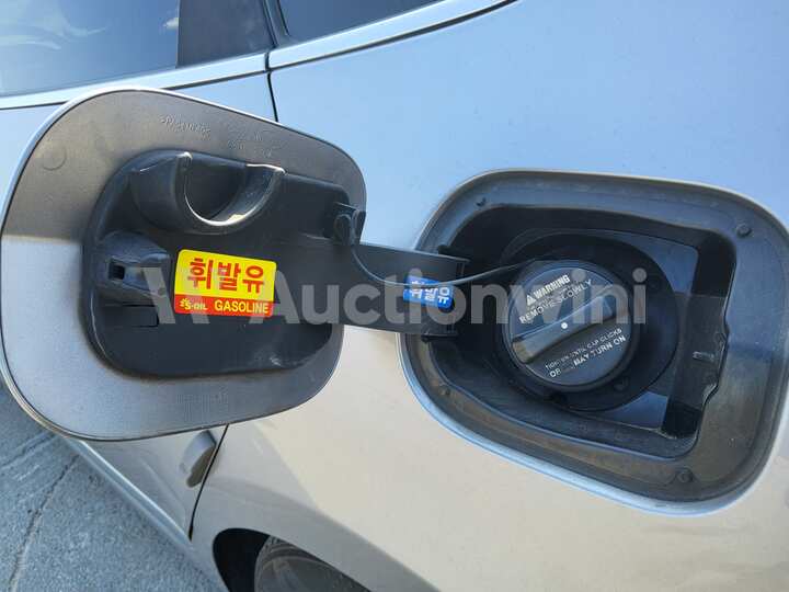Hyundai Equus 2010 — 53