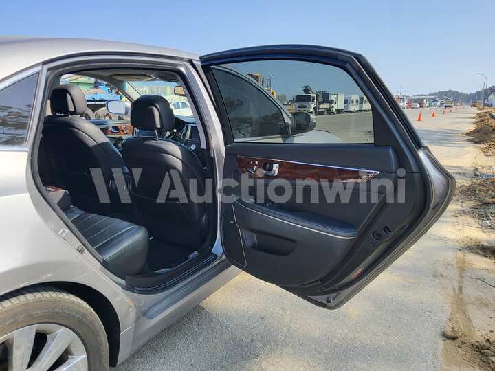Hyundai Equus 2010 — 58