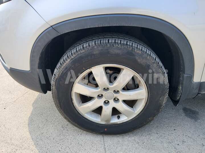 Kia Sorento 2010 — 12