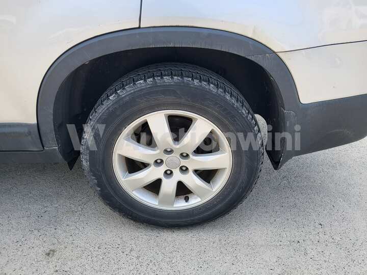 Kia Sorento 2010 — 14