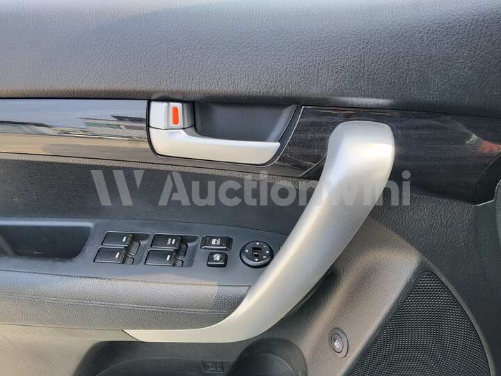 Kia Sorento 2010 — 33