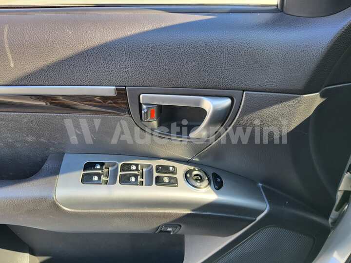 Hyundai SantaFe 2010 — 33