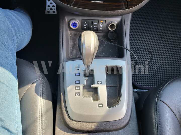 Hyundai SantaFe 2010 — 41