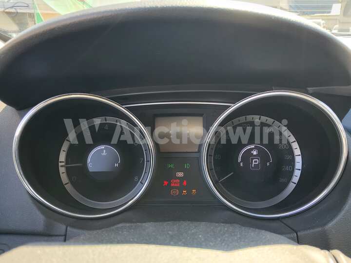 Hyundai Sonata 2010 — 37
