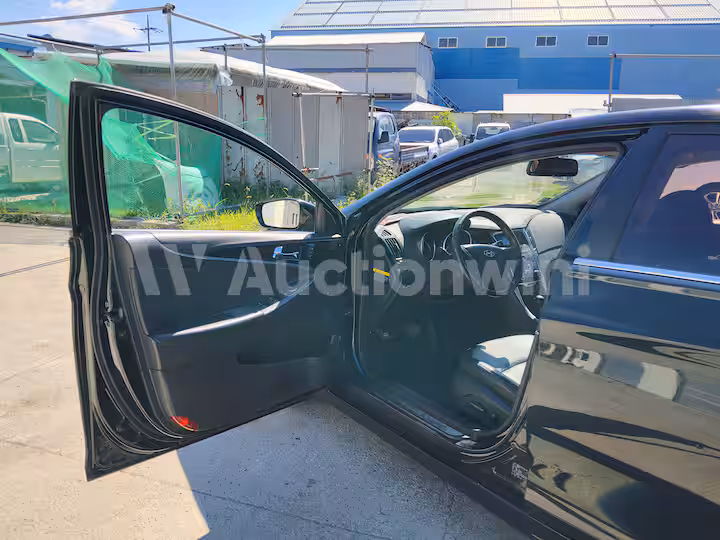 Hyundai Sonata 2010 — 46