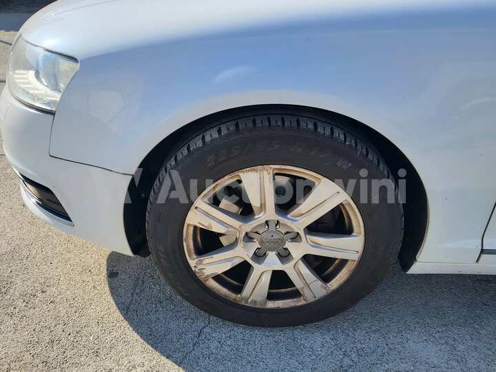 Audi A6 2010 — 12