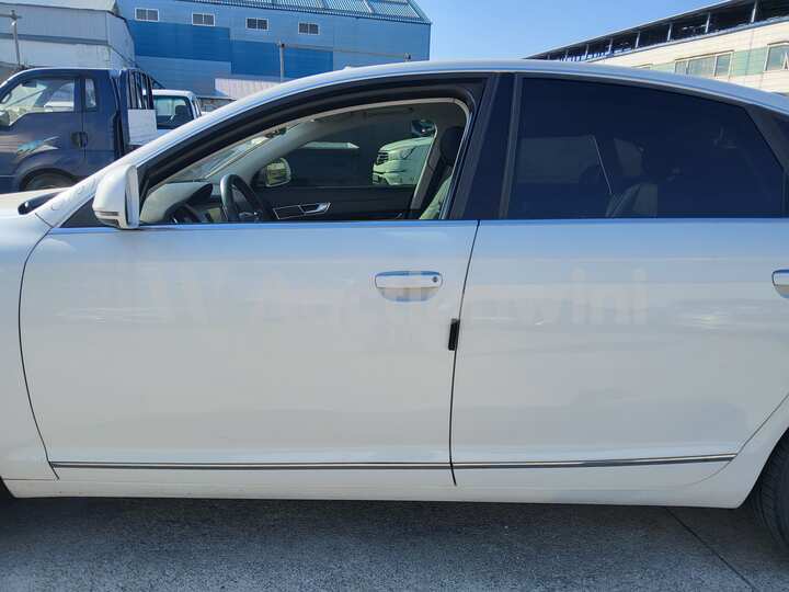 Audi A6 2010 — 13