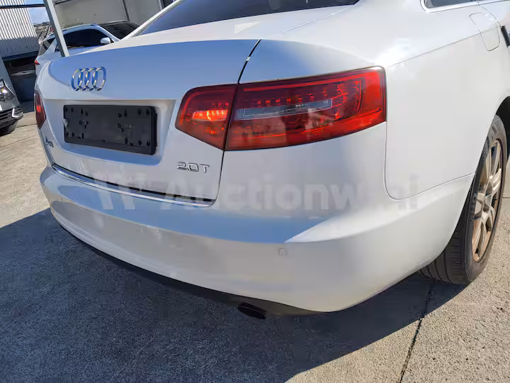 Audi A6 2010 — 16