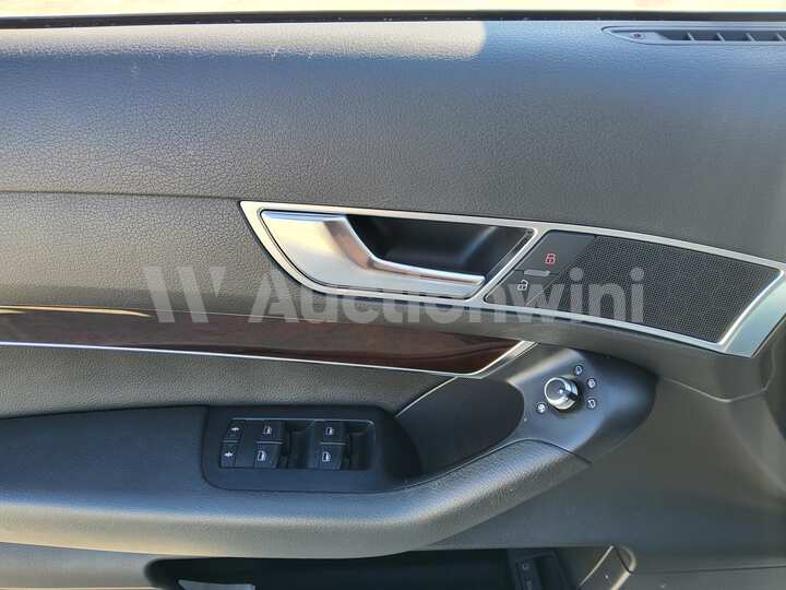 Audi A6 2010 — 34
