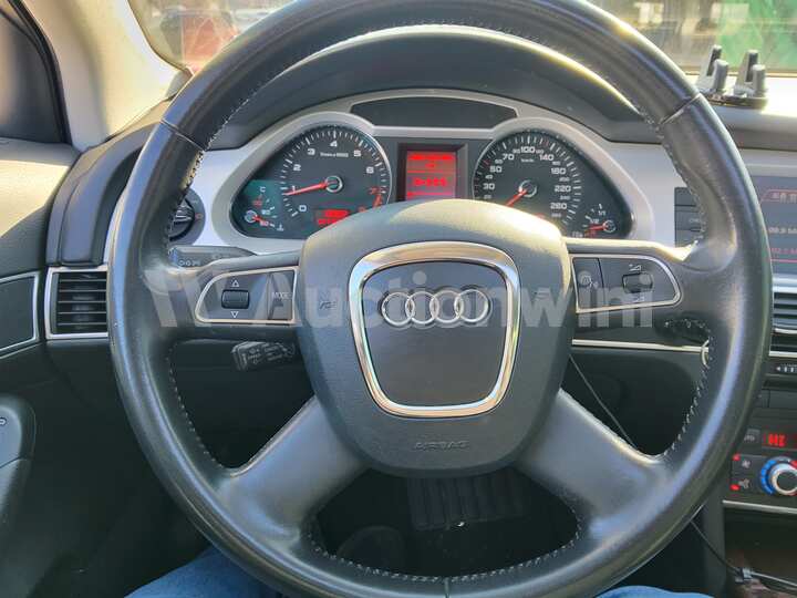 Audi A6 2010 — 38