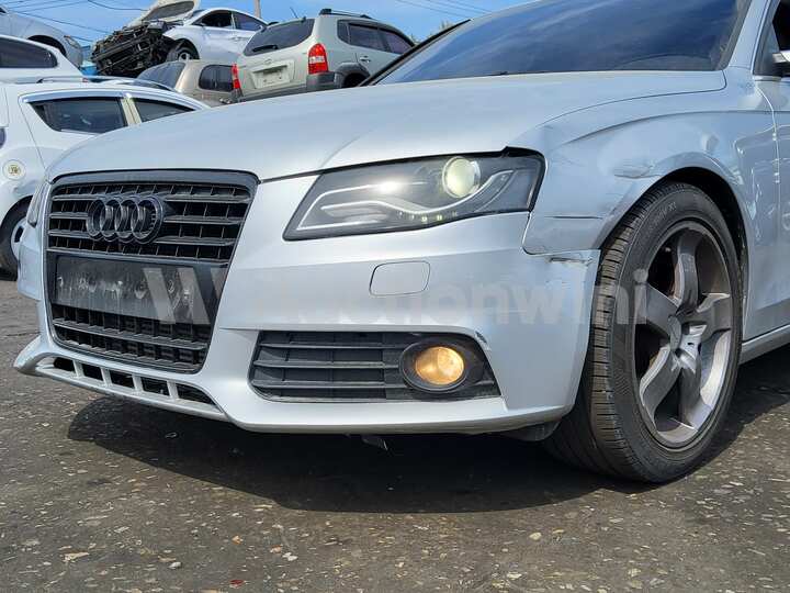 Audi A4 2010 — 12