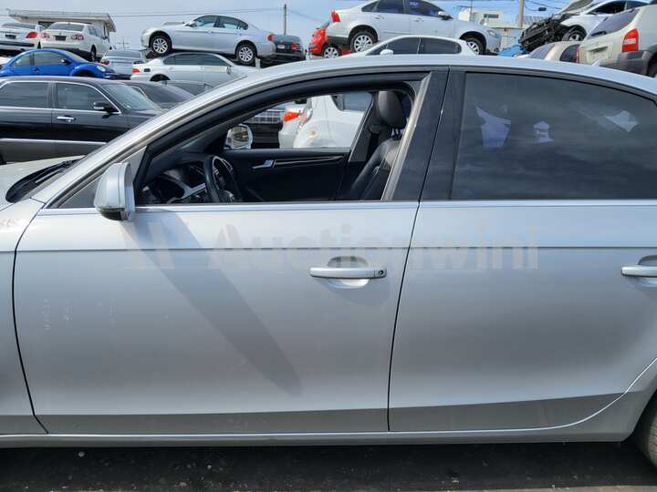 Audi A4 2010 — 14