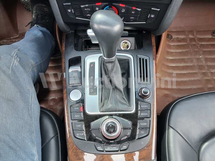 Audi A4 2010 — 40
