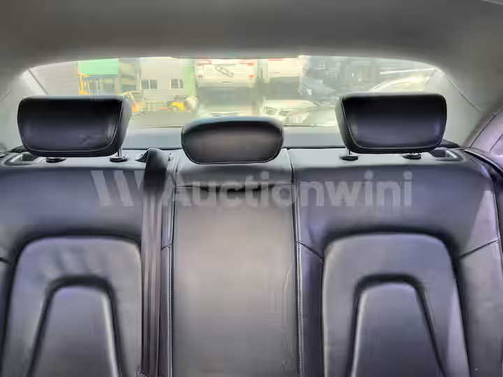 Audi A4 2010 — 43