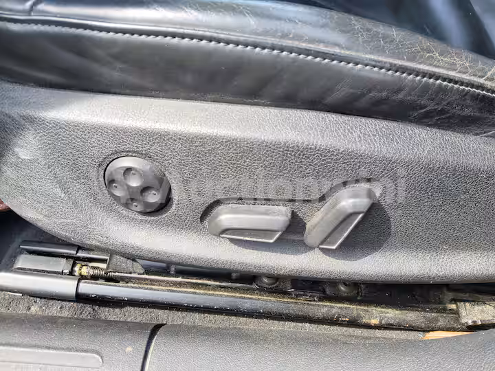 Audi A4 2010 — 48